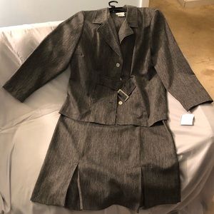 Black and gray skirt and jacket size 14W